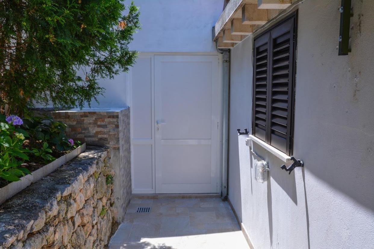 Apartment And Room Sveti Jakov Dubrovnik Exterior foto